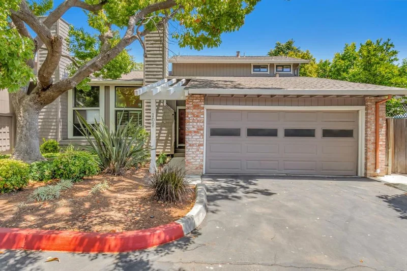858 Minnesota Avenue 102, San Jose, CA 95125