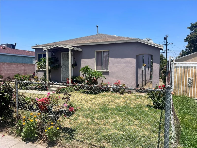 4309 E Saunders Street, Compton, CA 90221