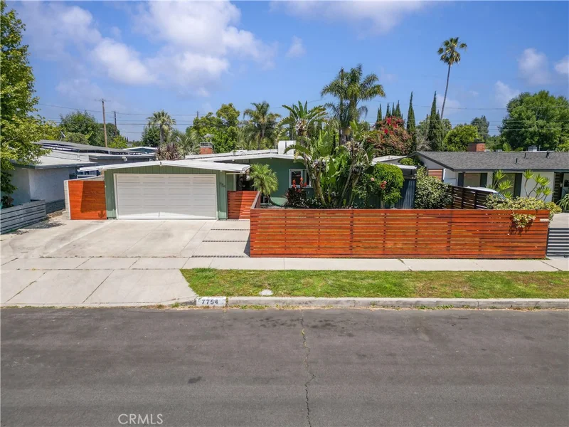 7754 Yarmouth Avenue, Reseda, CA 91335