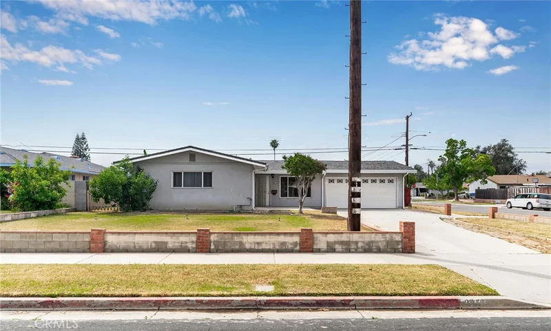 8872 Colorado Avenue, Riverside, CA 92503