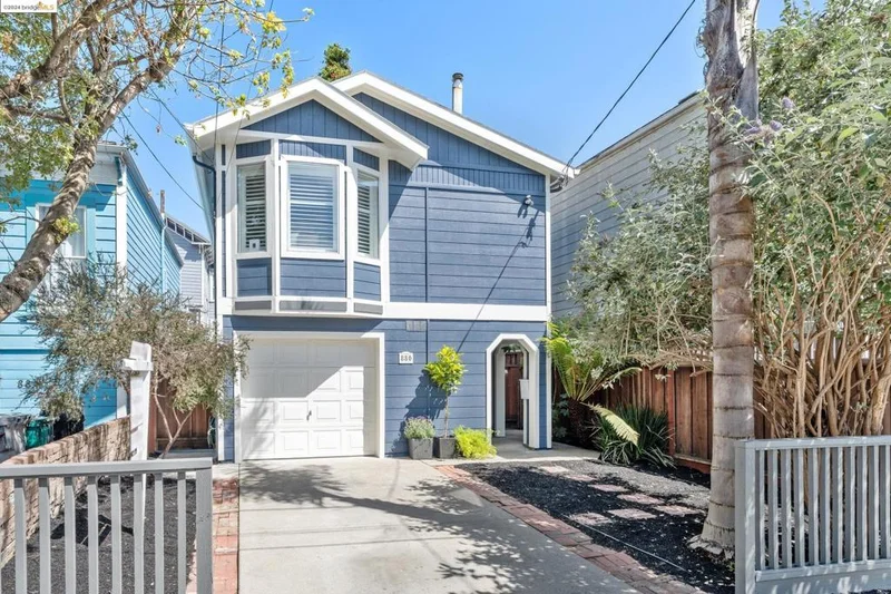 880 Mcelroy St., Oakland, CA 94607
