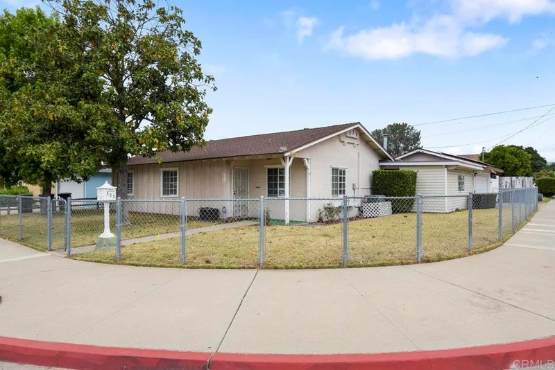 555 June Way, El Cajon, CA 92021