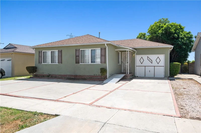 1015 S Clymar Avenue, Compton, CA 90220