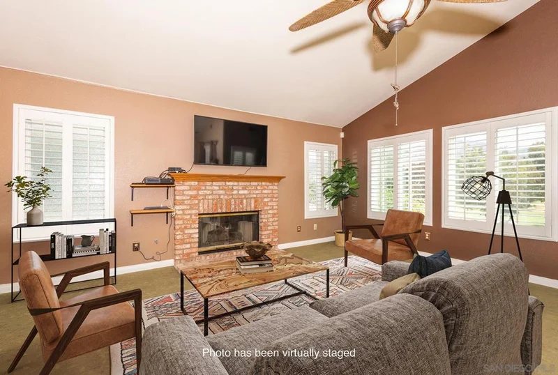 2761 Blackbush Ln, El Cajon, CA 92019