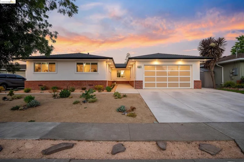 510 Hillview Dr, Fremont, CA 94536