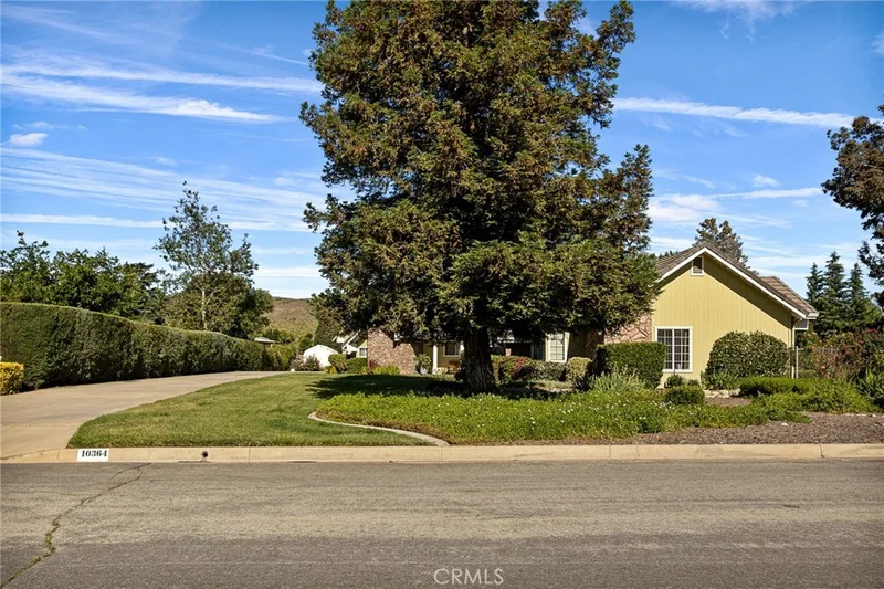 10364 Monterey Pine Lane, Yucaipa, CA 92399