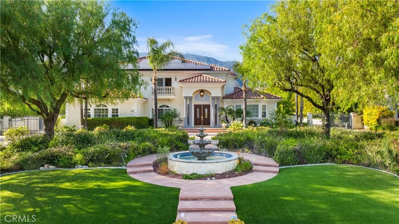 1021 E Belmont Abbey Lane, Claremont, CA 91711