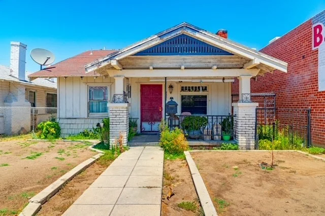 3021 E Belmont Avenue, Fresno, CA 93701
