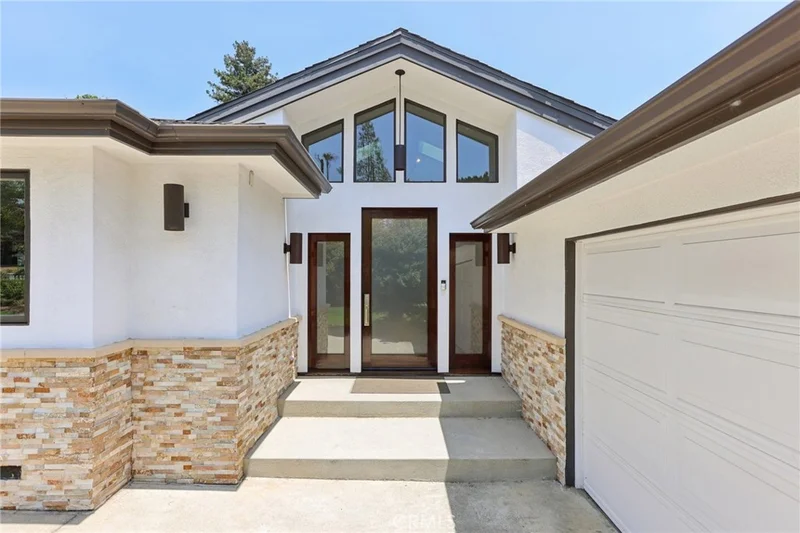 4348 Hayman Avenue, La Canada Flintridge, CA 91011