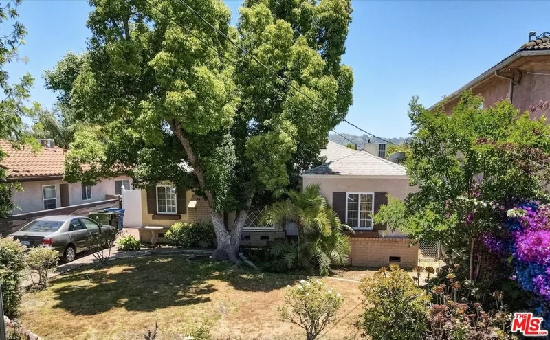12432 Huston Street, Valley Village, CA 91607