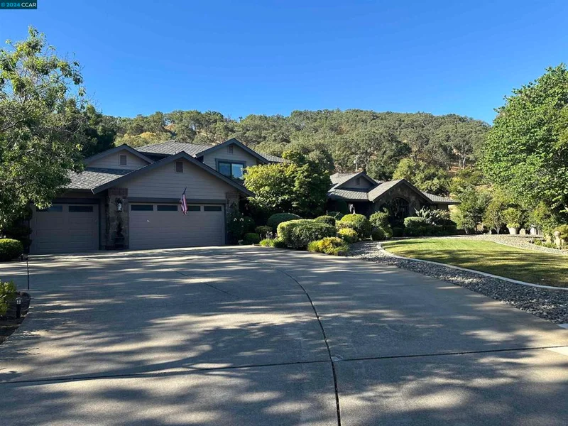 1150 Waldamar Ct, Clayton, CA 94517