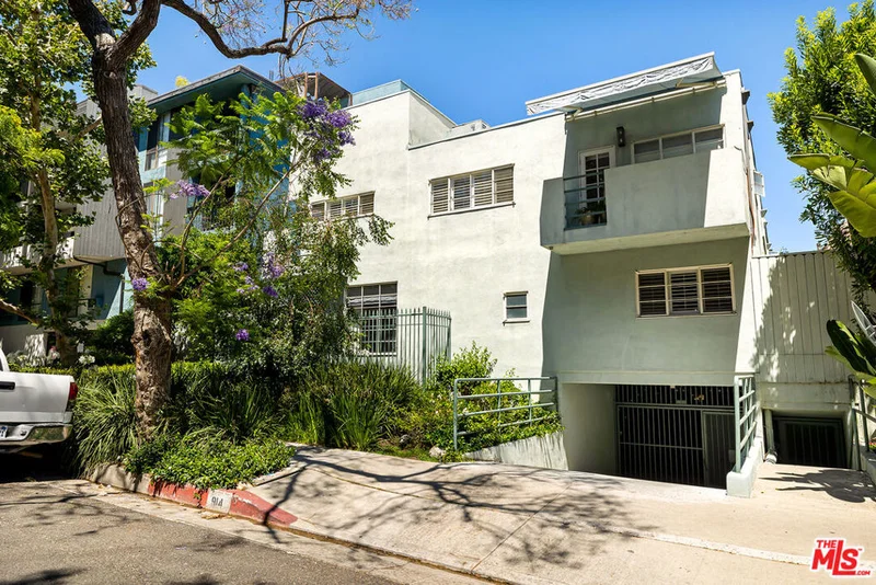 914 N Kings Road 1, West Hollywood, CA 90069