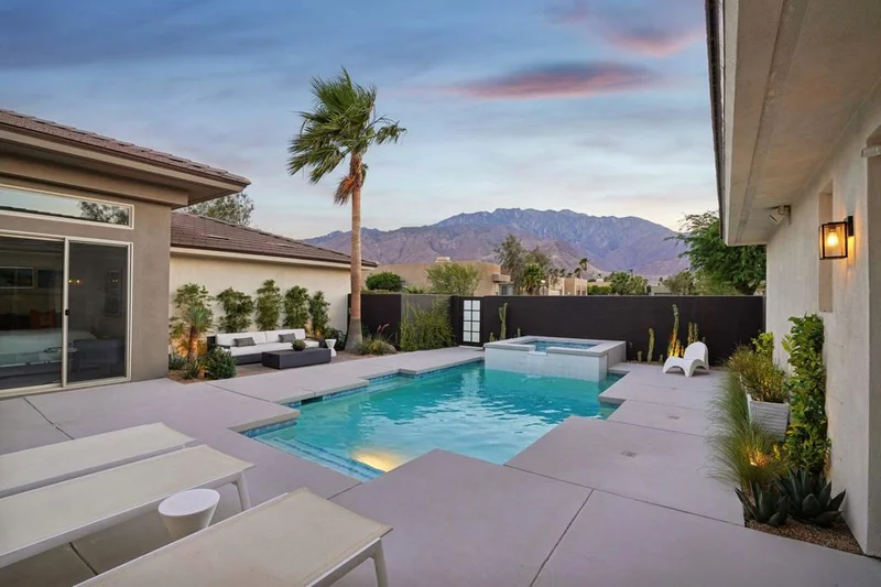 2754 Isabella Way, Palm Springs, CA 92262