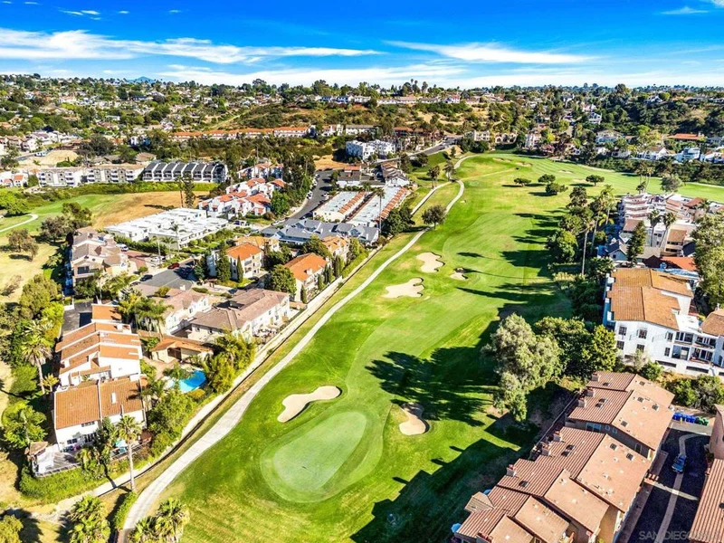 2567 Navarra Dr. B, Carlsbad, CA 92009