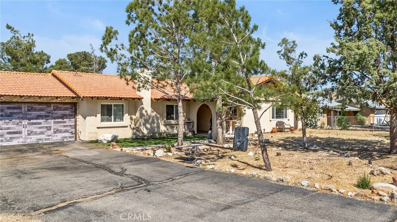 8899 Camphor Avenue, Hesperia, CA 92345