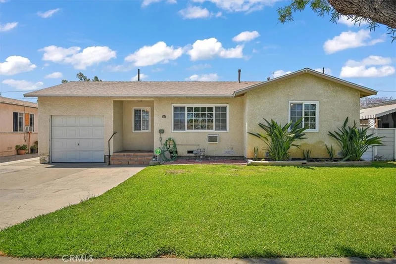 114 W Valencia Avenue, Anaheim, CA 92805