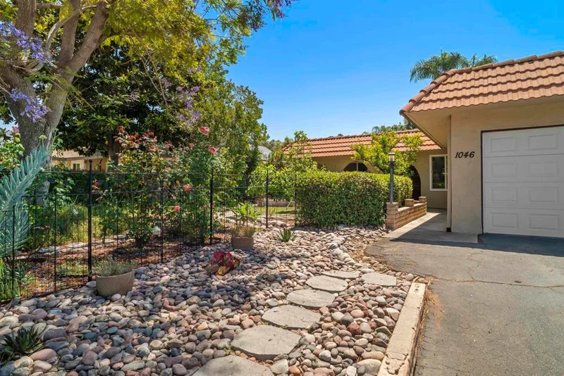 1046 Chestnut St., Escondido, CA 92025