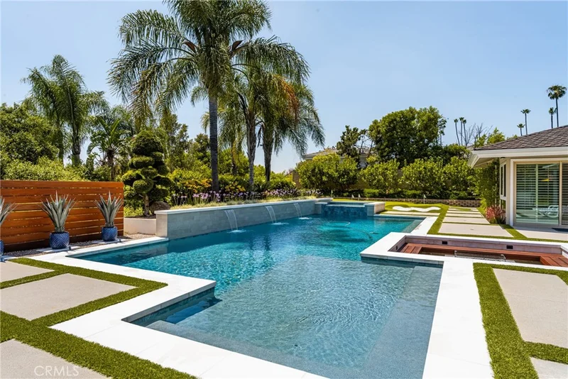 1852 Las Brisas Drive, North Tustin, CA 92705