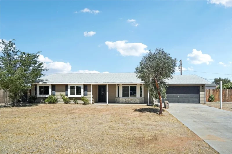 12357 Tamiani Road, Apple Valley, CA 92308