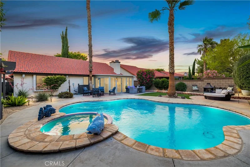 43110 11th Street E, Lancaster, CA 93535