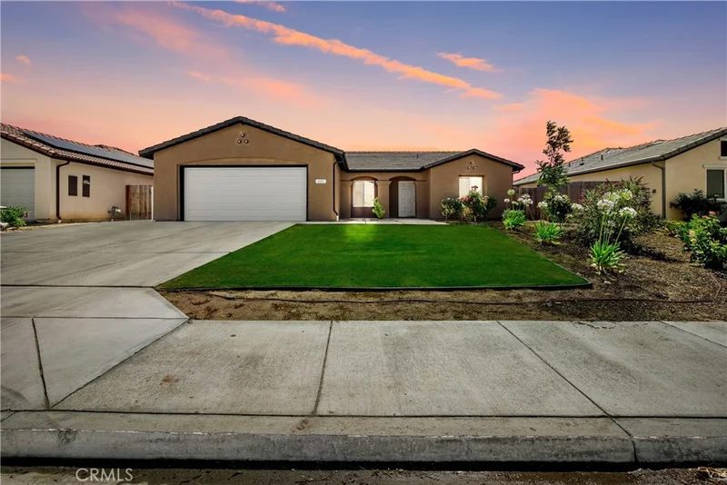 627 Merengue Street, Bakersfield, CA 93306