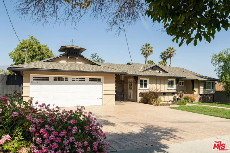 11386 Lemoncrest Avenue, Sylmar, CA 91342