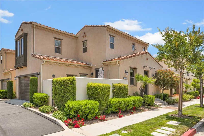 11512 Cararra Lane, Porter Ranch, CA 91326