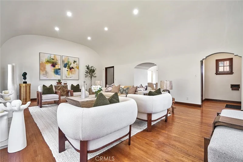 2530 13th Avenue, Los Angeles, CA 90018