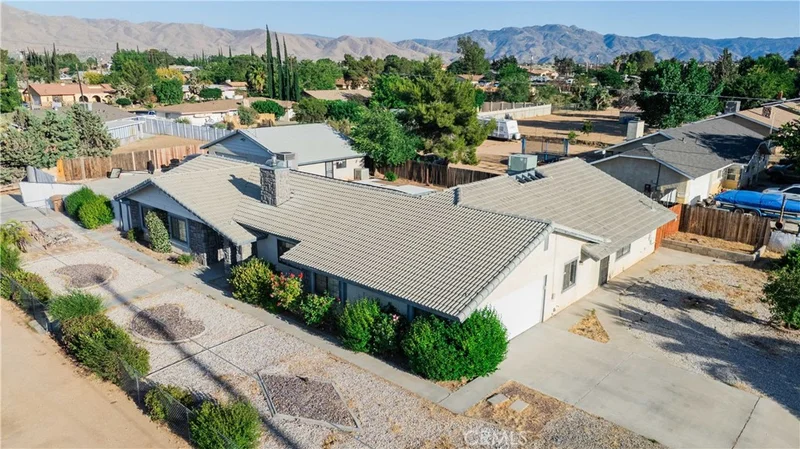 9007 Pecan Avenue, Hesperia, CA 92345