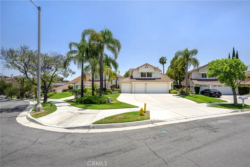 2598 Steven Drive, Corona, CA 92879