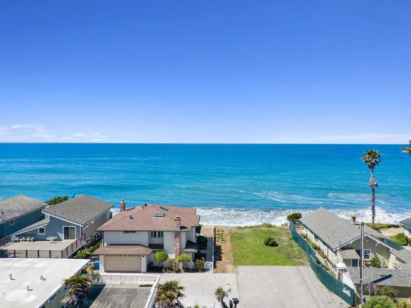 124 25th Avenue, Santa Cruz, CA 95062