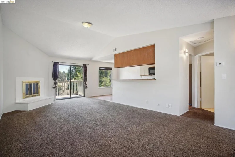 90 Anair Way, Oakland, CA 94605
