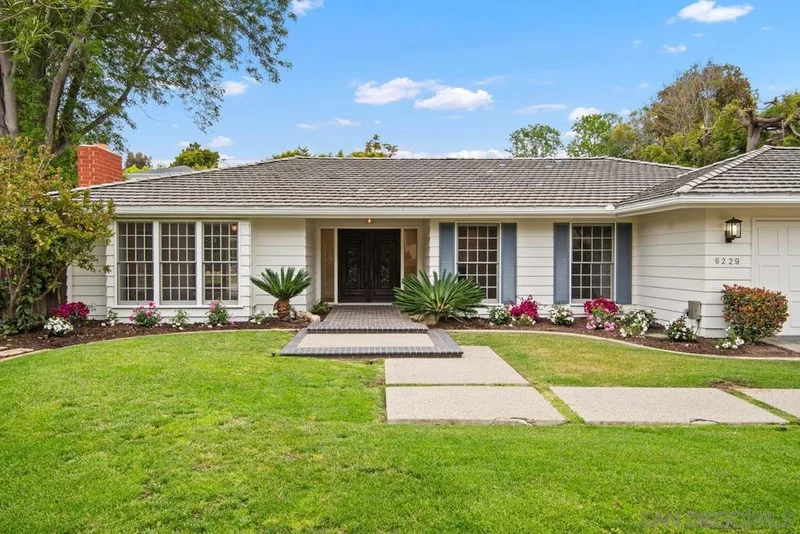 6229 La Jolla Mesa Dr, La Jolla, CA 92037