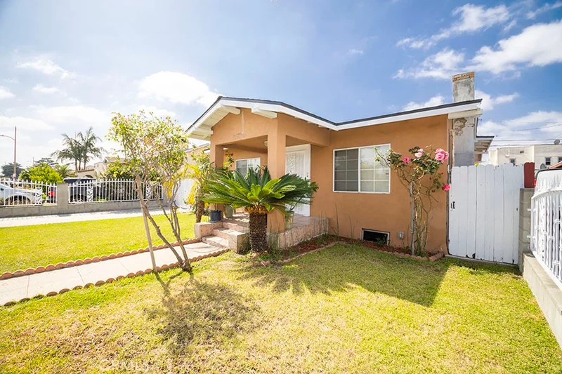 2742 Olive Street, Huntington Park, CA 90255