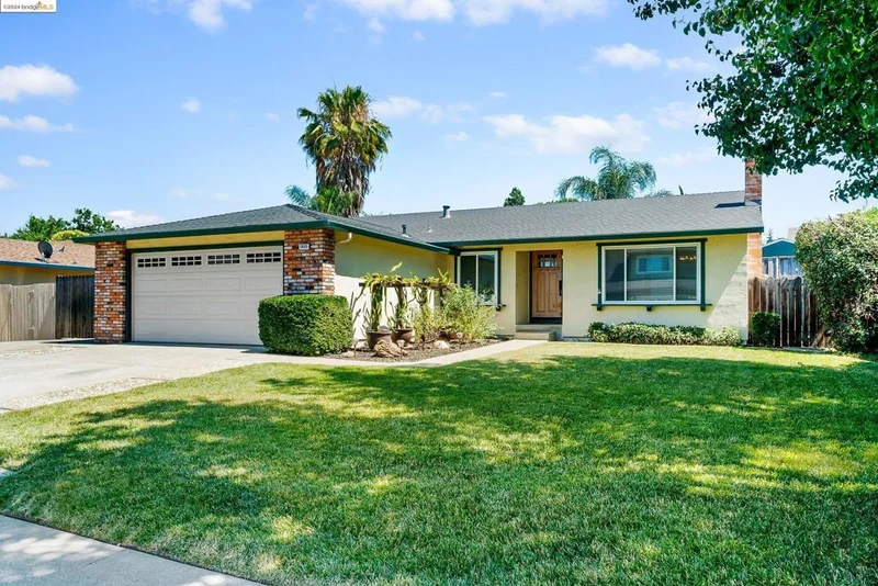 1021 Doncaster Dr, Antioch, CA 94509