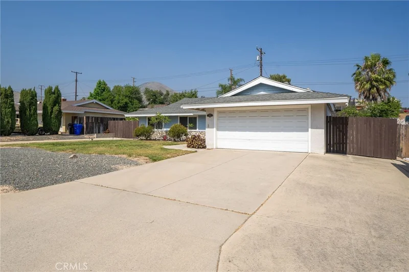 6145 Orange Knoll Avenue, San Bernardino, CA 92404