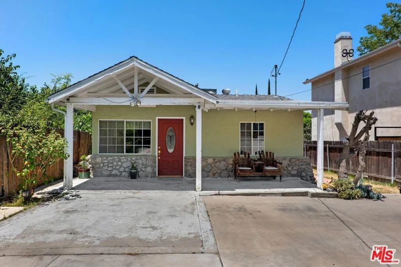 10247 Mount Gleason Avenue, Sunland, CA 91040