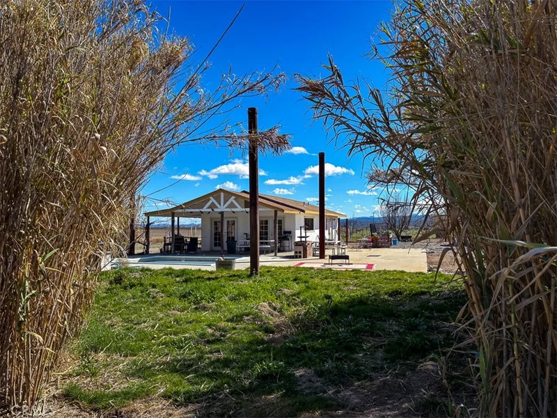 48750 Martinez Road, Lockwood, CA 93932