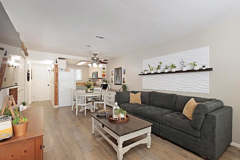 5140 N River Rd C, Oceanside, CA 92057