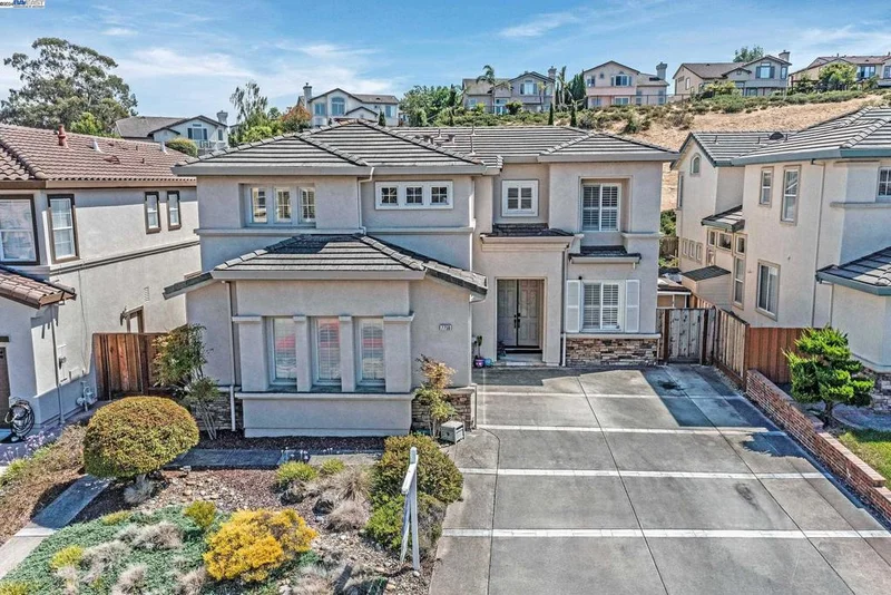 7759 Coolidge Ct, Castro Valley, CA 94552
