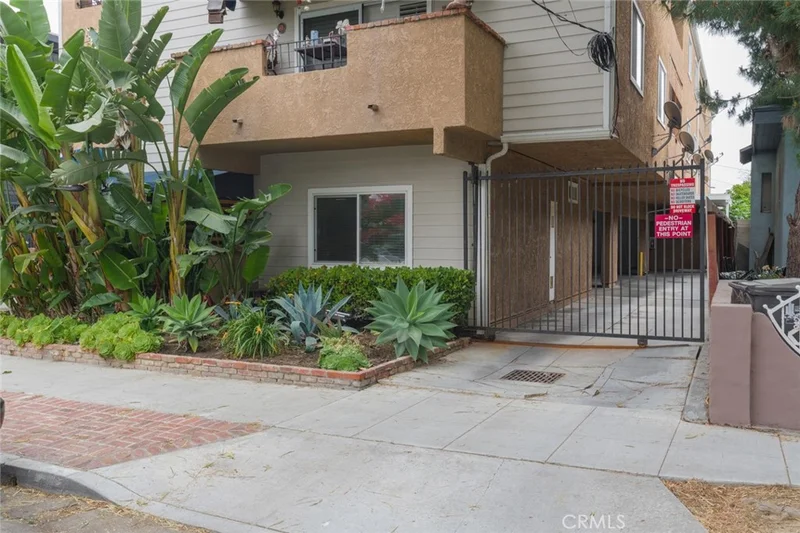 524 Nebraska Avenue 101, Long Beach, CA 90802