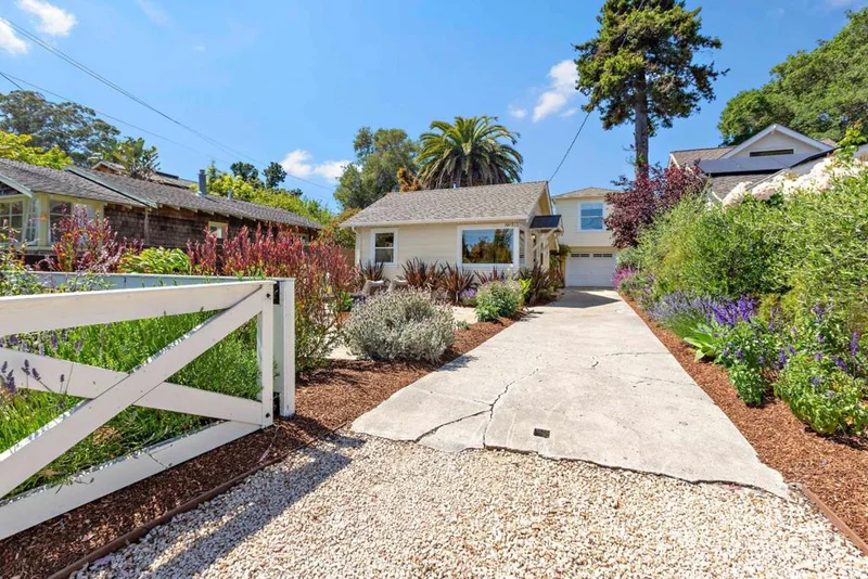 512 Escalona Drive, Capitola, CA 95010