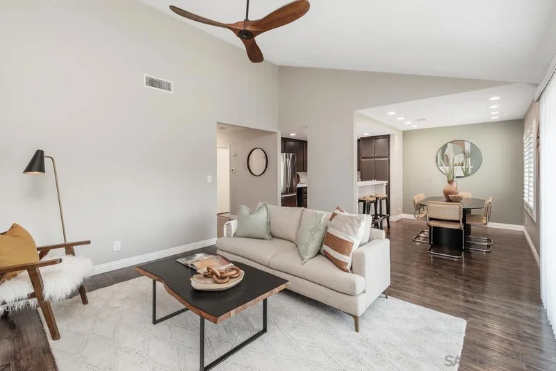 7780 Parkway Dr 102, La Mesa, CA 91942