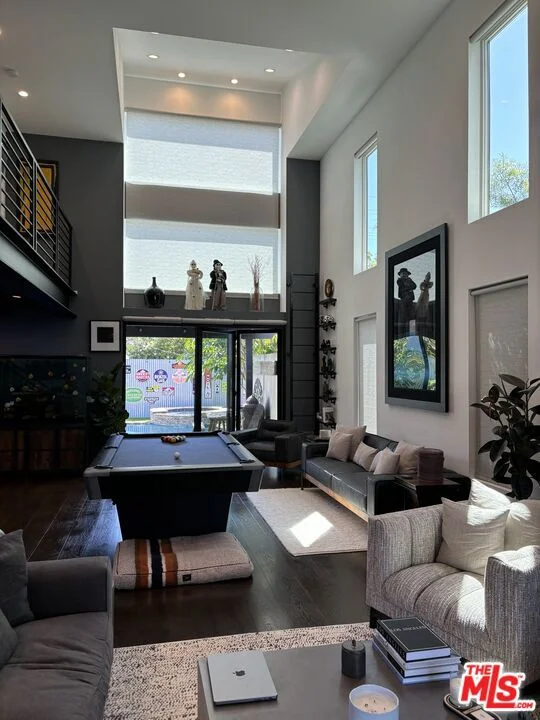 4328 Neosho Avenue, Los Angeles, CA 90066