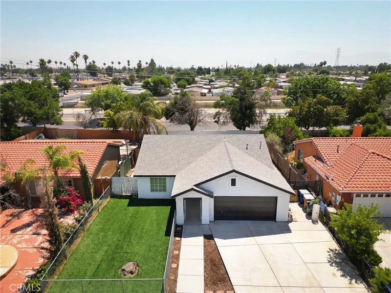 4504 Tea Tree Court, Bakersfield, CA 93304