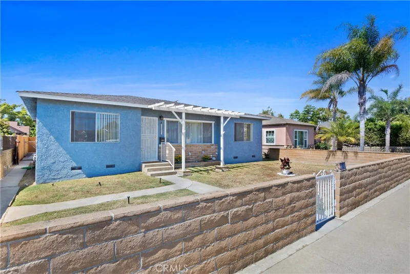 11881 Centralia Street, Lakewood, CA 90715