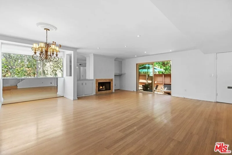 11260 Overland Avenue 18A, Culver City, CA 90230