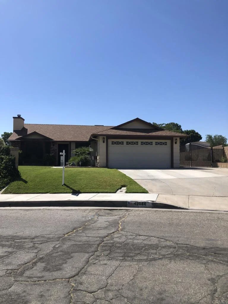 42944 22nd Street W, Lancaster, CA 93536