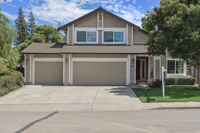 7882 Flagstone Dr, Pleasanton, CA 94588