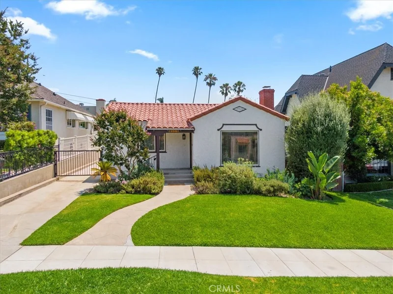 258 Saint Joseph Avenue, Long Beach, CA 90803